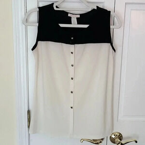 Color block white and black sleeveless blouse